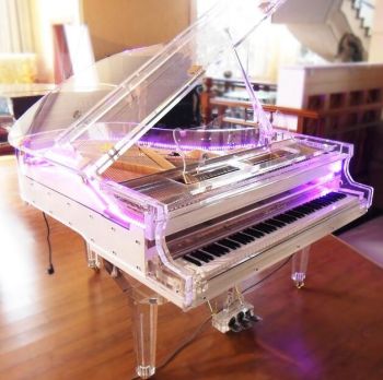 Custom 88 Keyboard Concert Hall Piano Transparent Phnom Penh Crystal Mechanical Solid Wood Grand Piano Suitable for Hotels, Clubs, Public, Concert